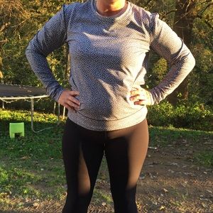 Lululemon long sleeve Size 8 Rush Hour🧐🧐🧐